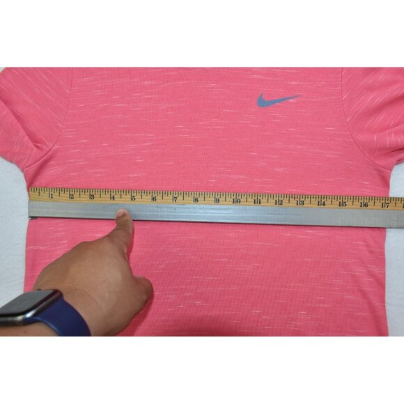 Nike Dri-Fit Girls Hoodie Size XL Pink Long Sleeve Lightweight Pullover AJ6781 - Picture 11 of 12